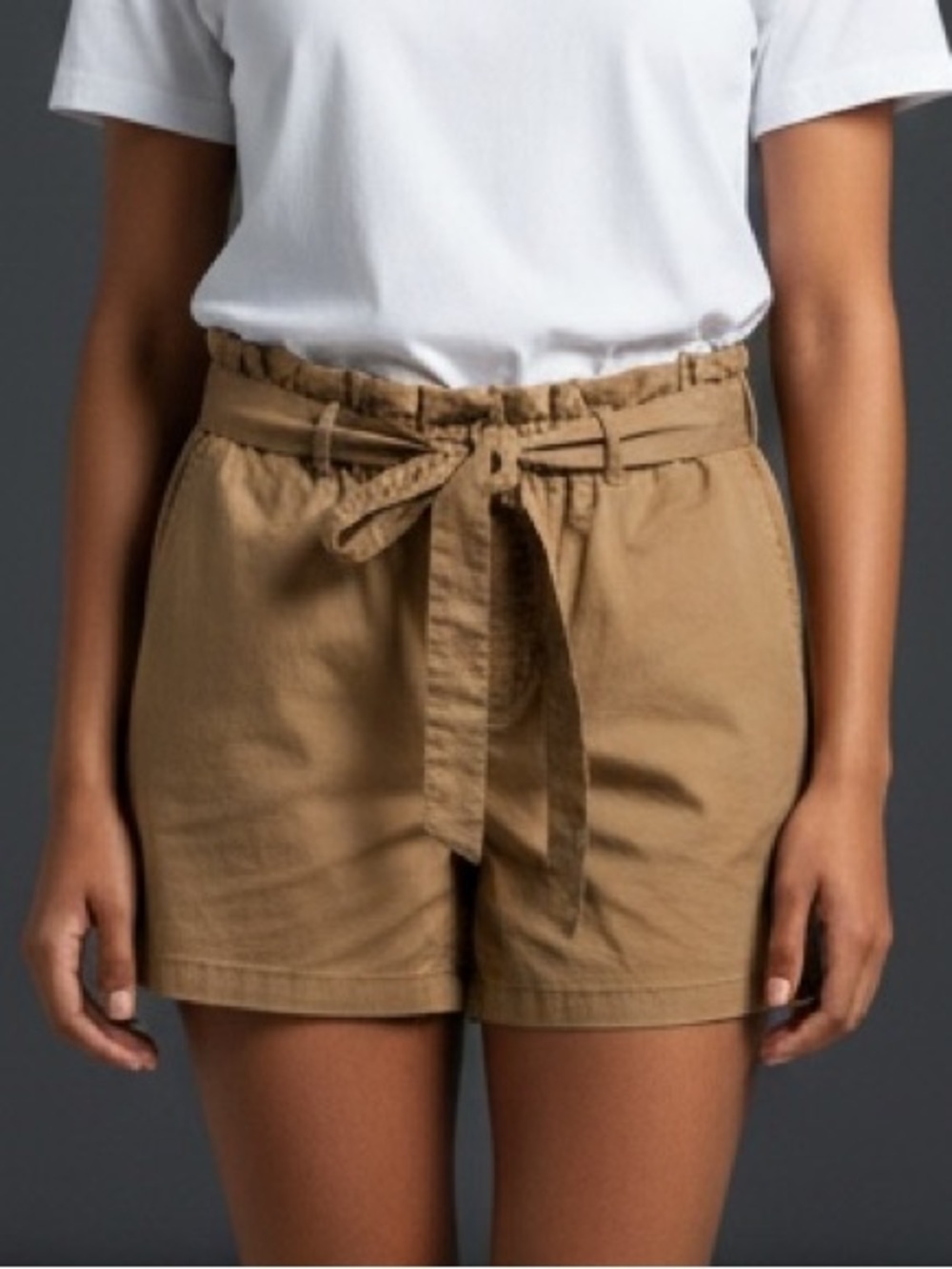 CANDACE CAMERON BURE Paperbag Tie-Waist Shorts M Tan